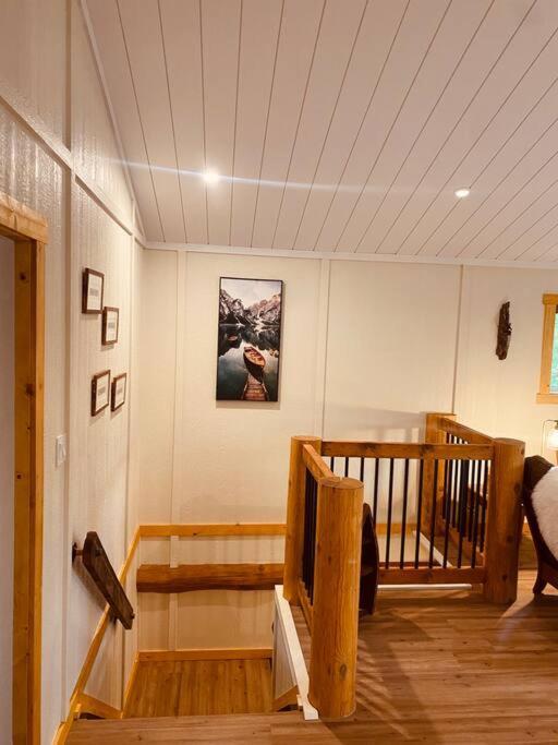 Ski-In Chalet: Private Hot Tub, Bonus Bunk House Fernie Exterior photo